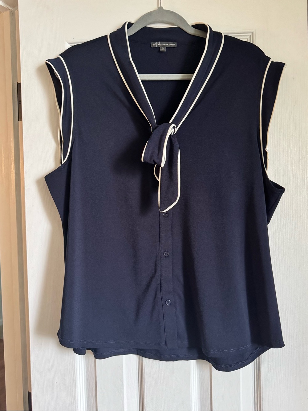 Adrianna Papell Navy Sleeveless Tie-Neck Blouse with Cream Piping